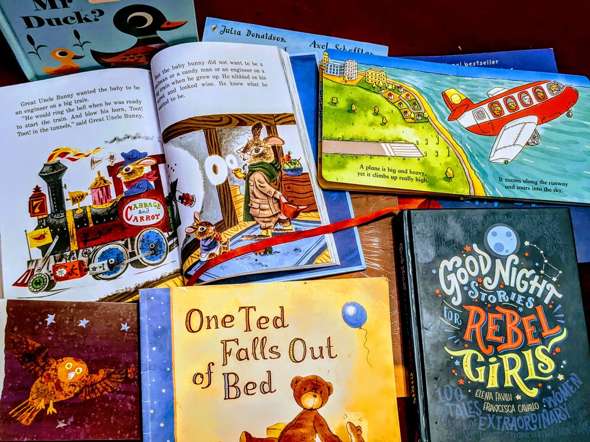 A selection of illustrated children’s books for reading aloud